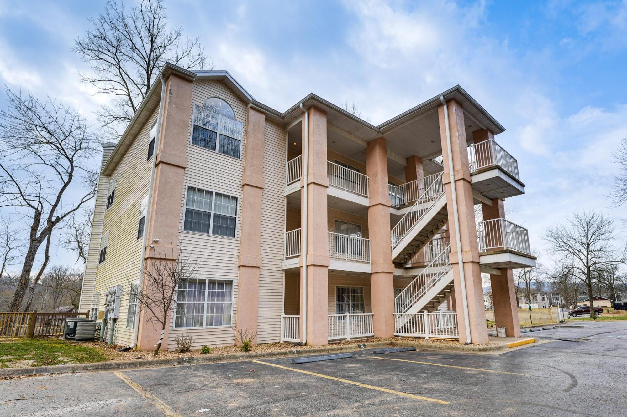 Branson Lakefront Condo With Sunroom And Lake Views! Exteriör bild
